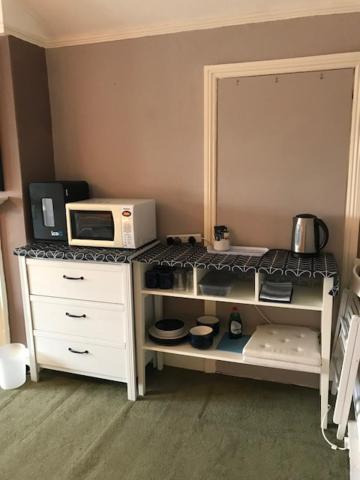 The Bustard Apartment Солсбъри Екстериор снимка